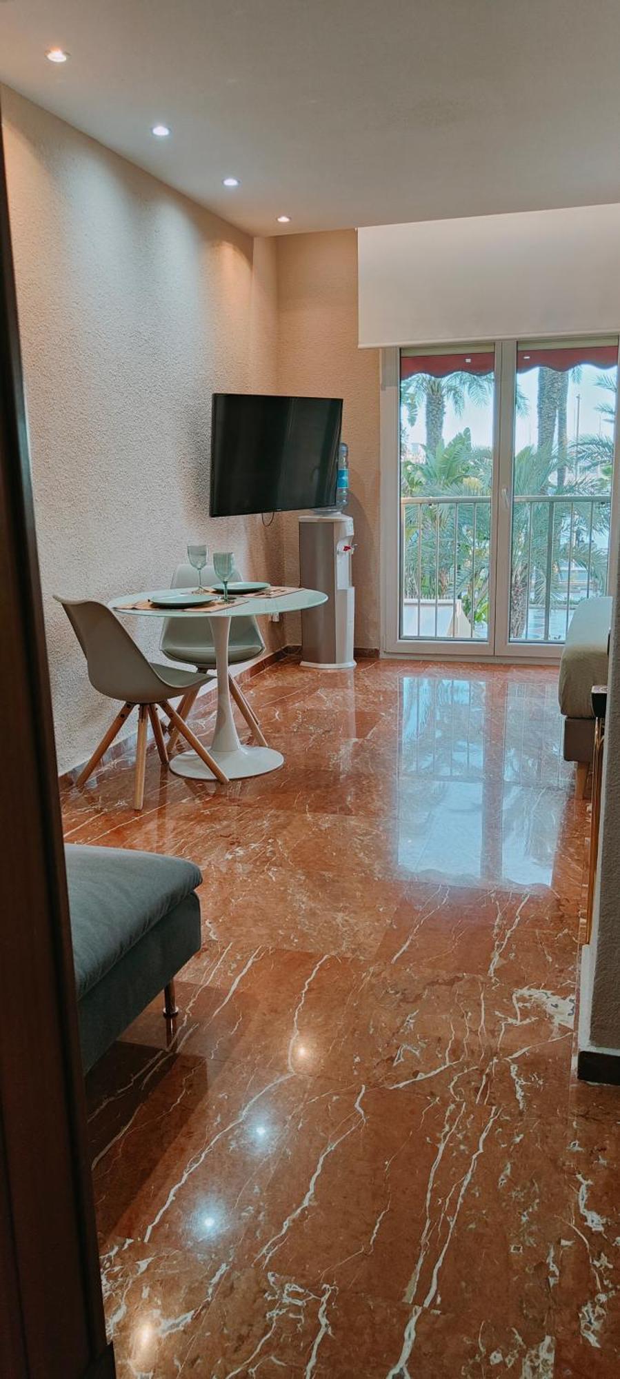 Alicantissima Marina & Appartement